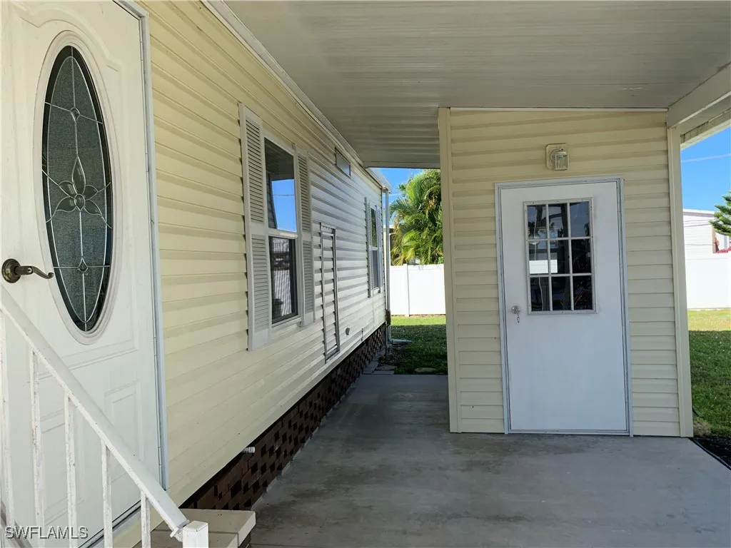 Naples, Florida 34104, United States, 2 Bedrooms Bedrooms, ,2 BathroomsBathrooms,Residential,Active,254981