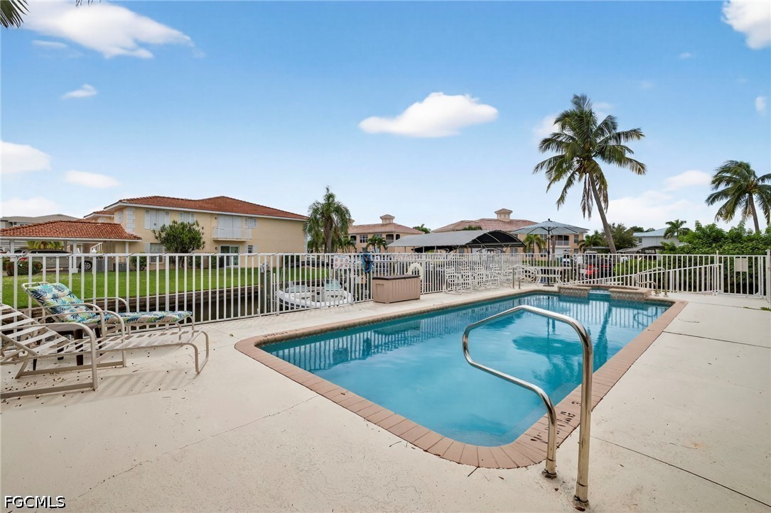 732 Victoria Drive 4
