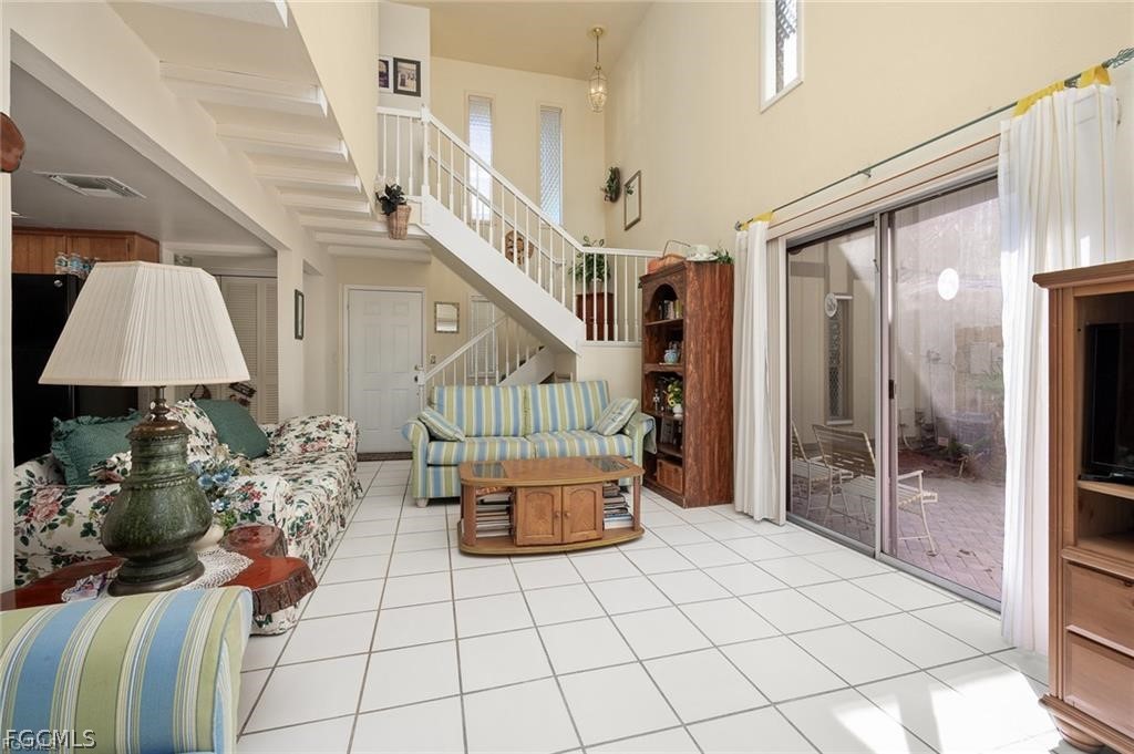 4280 Island Circle C