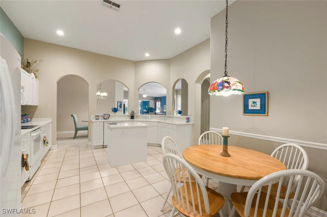 Naples, Florida 34110, United States, 3 Bedrooms Bedrooms, ,2 BathroomsBathrooms,Residential,Active,242054