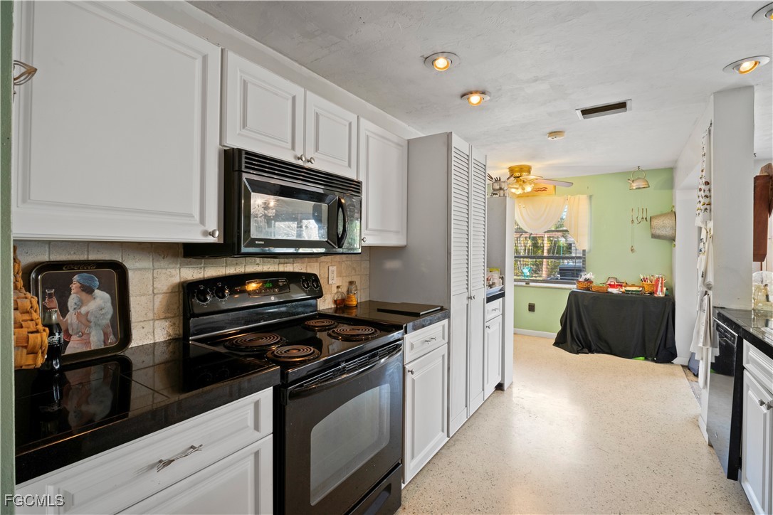 1557 Woodwind Court