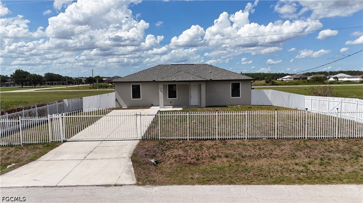 9019 N Indio Circle