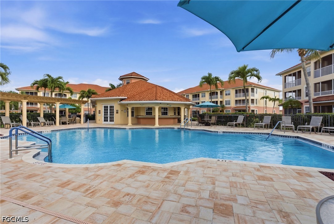 1133 Van Loon Commons Circle 302