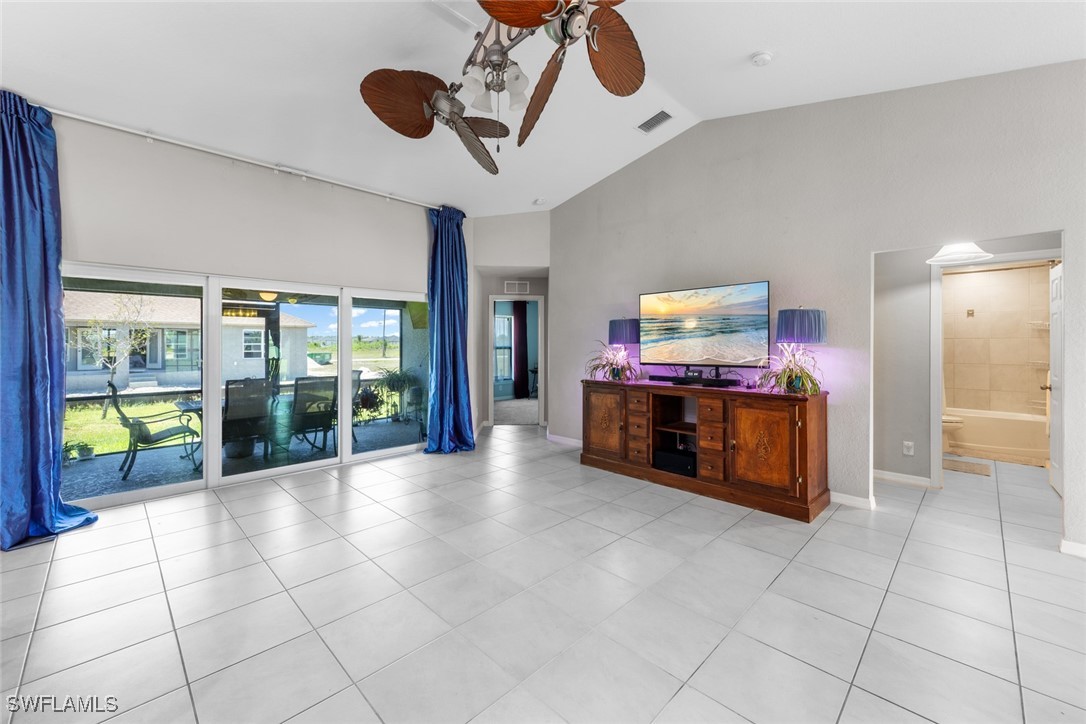 4012 NW 36th Place