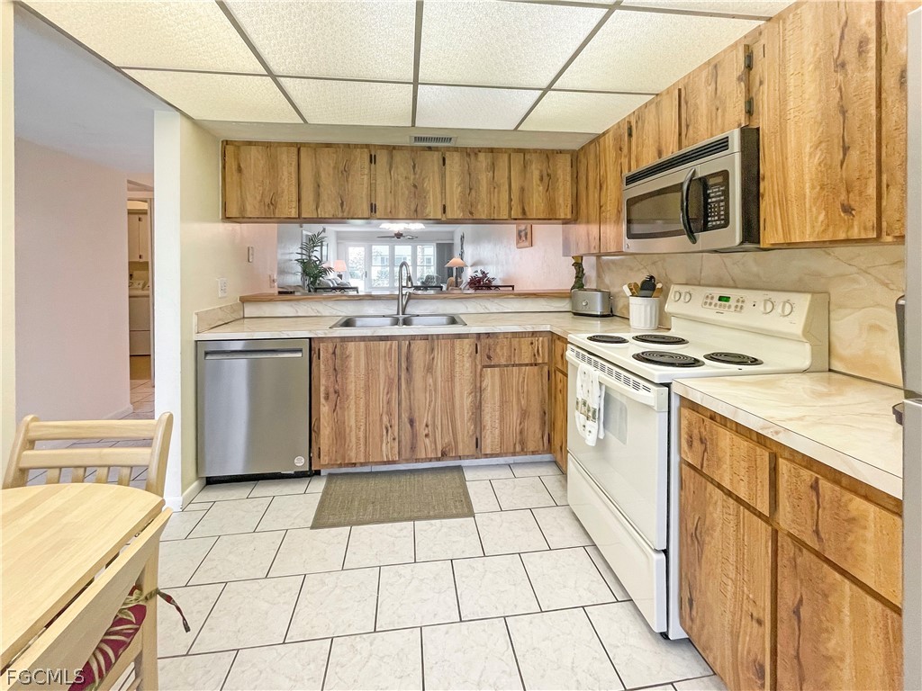 4070 Looking Glass Lane 3101