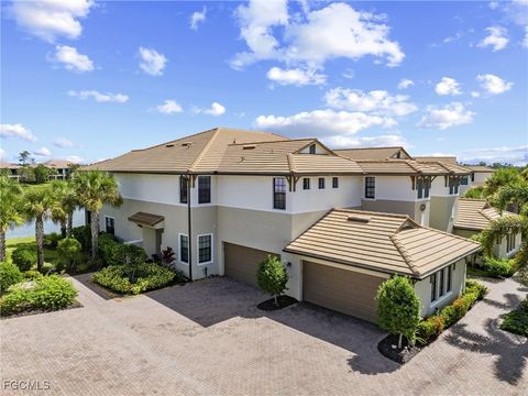 2149 Frangipani Circle 101 Naples FL 34120