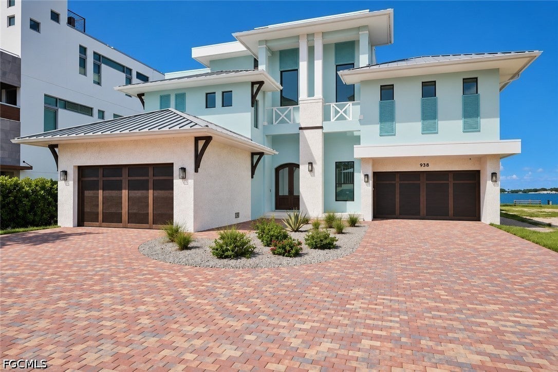 938 San Carlos Drive