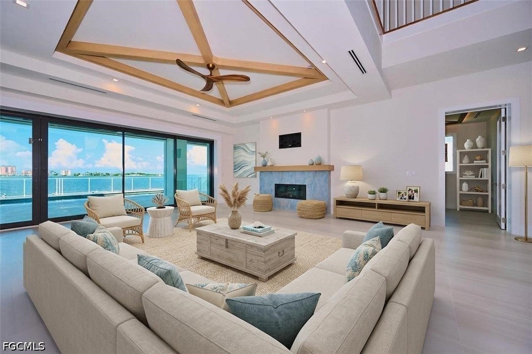 938 San Carlos Drive