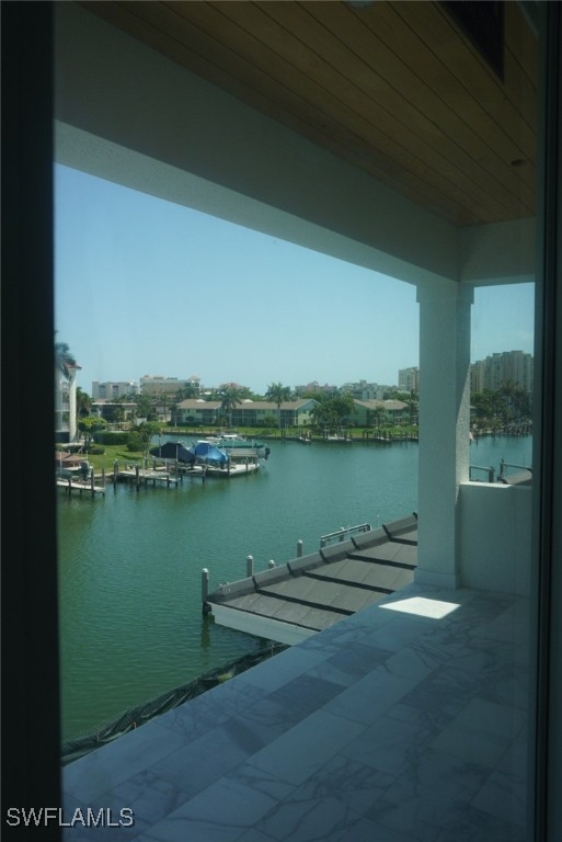 888 Banyan Court