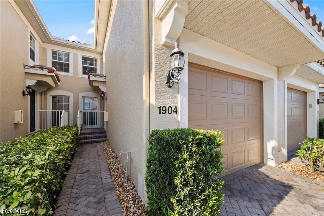 10344 Whispering Palms Drive 1904