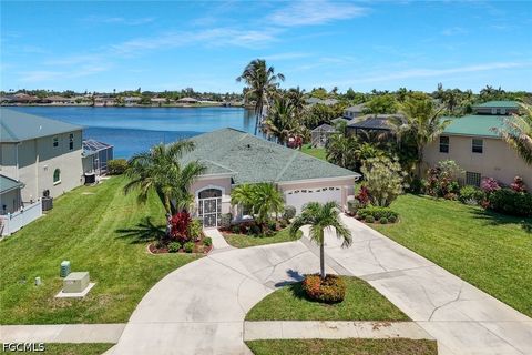 1726 Emerald Cove Circle Cape Coral FL 33991