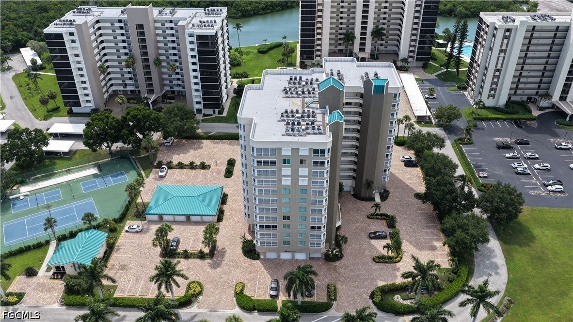 21 Bluebill Avenue 303