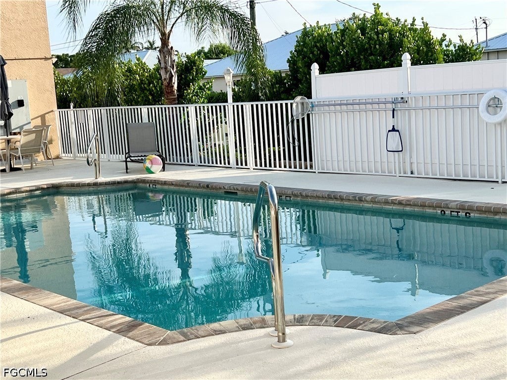 4520 Skyline Boulevard 207