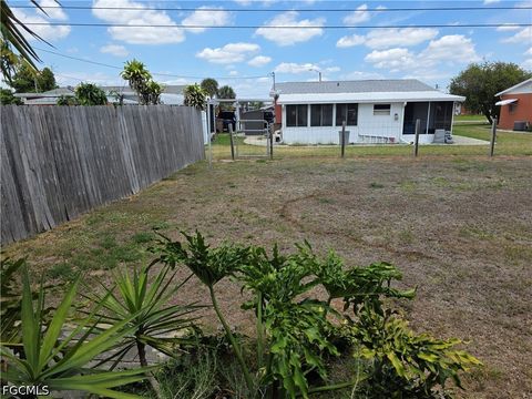 Tiny photo for 1117 Vineyard Street, Lehigh Acres, FL 33936 (MLS # 2026019906)