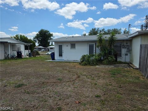 Tiny photo for 1117 Vineyard Street, Lehigh Acres, FL 33936 (MLS # 2026019906)
