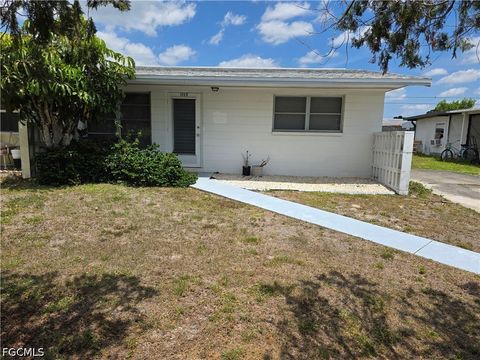 Photo of 1117 Vineyard Street, Lehigh Acres, FL 33936 (MLS # 2026019906)