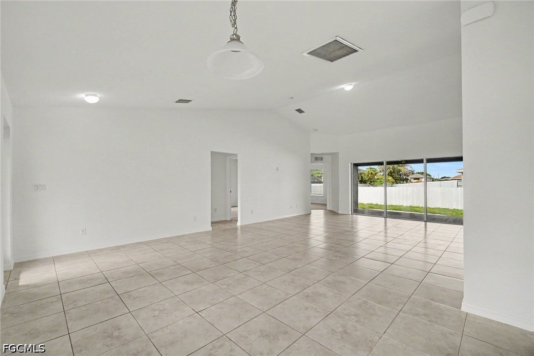 934 NW 7th Avenue
