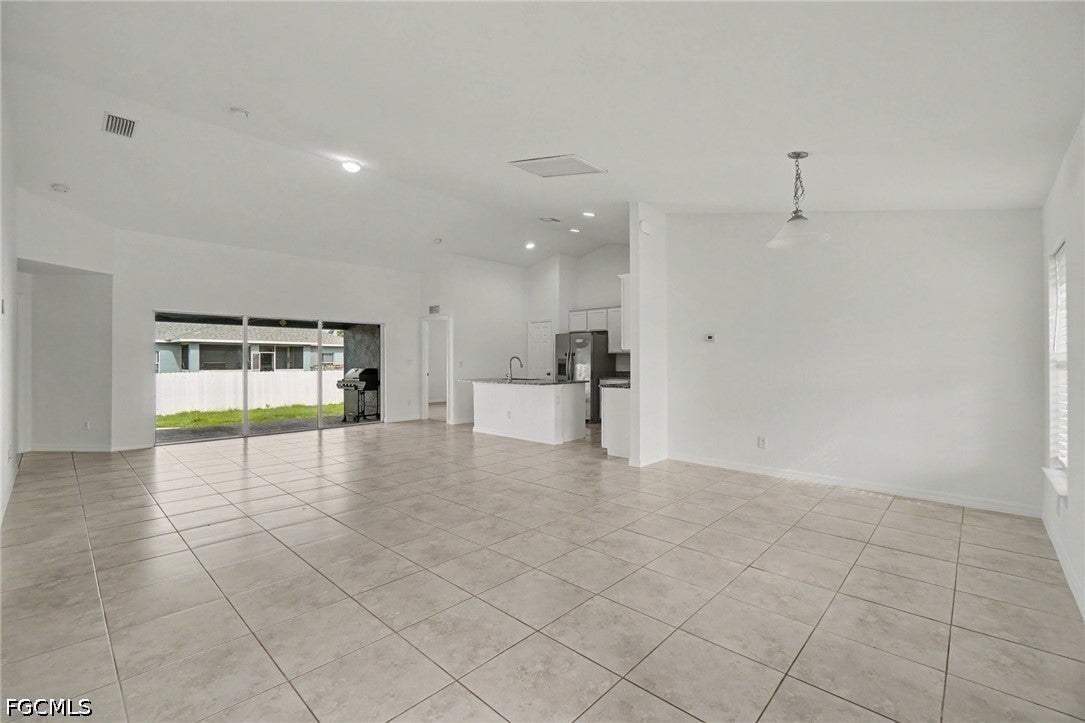 934 NW 7th Avenue