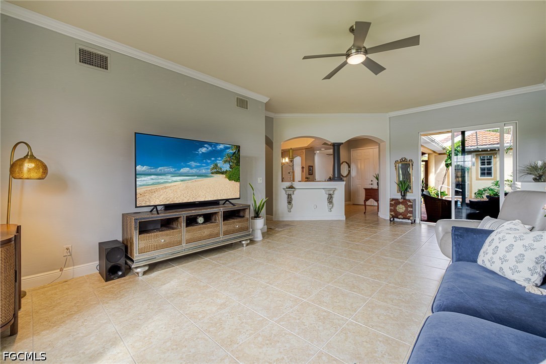 5643 Kensington Loop