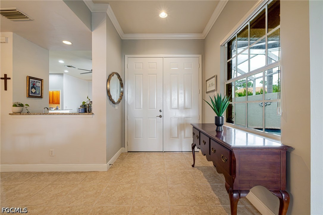 5643 Kensington Loop