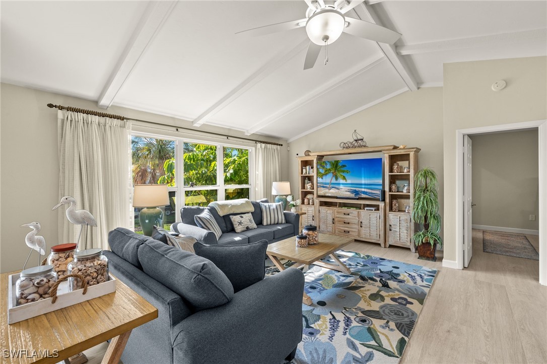 1283 Par View Drive