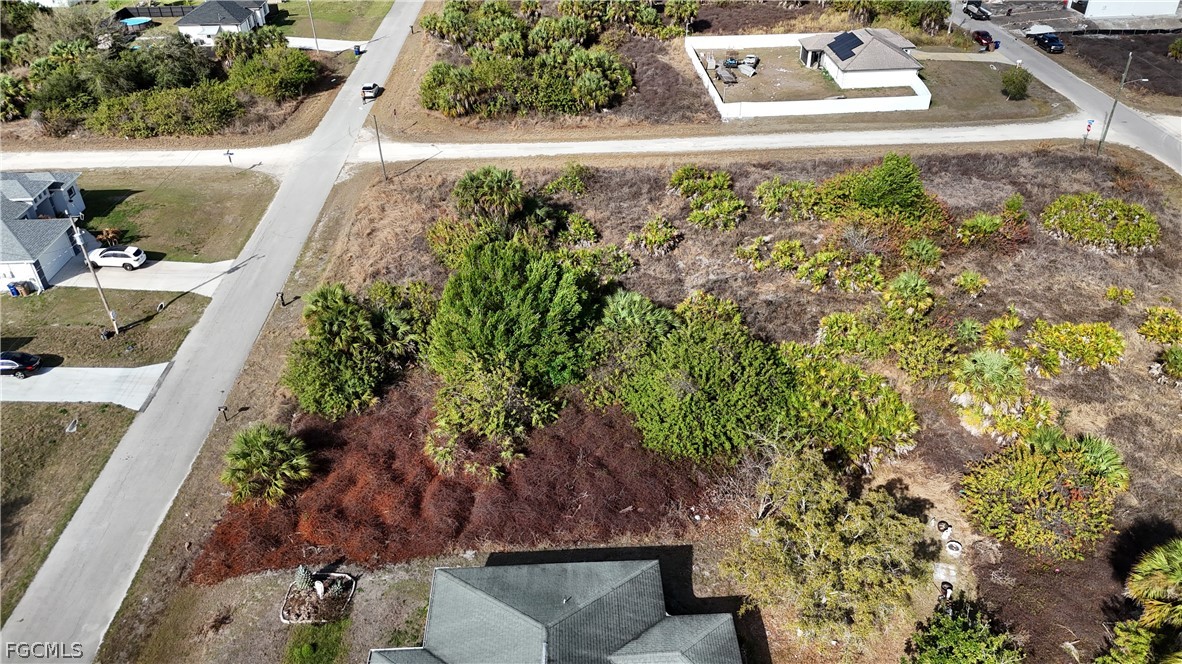 741 Cardinal Street E