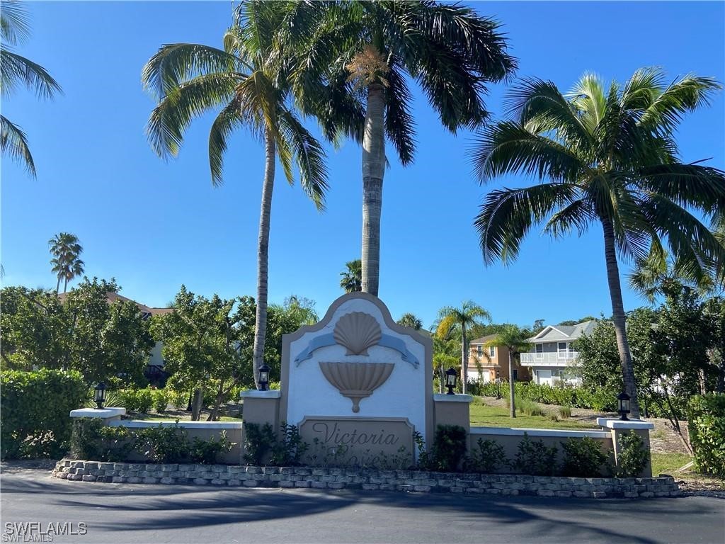 7761 Victoria Cove Court