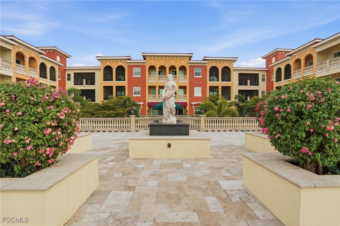 21490 Strada Nuova Circle 307