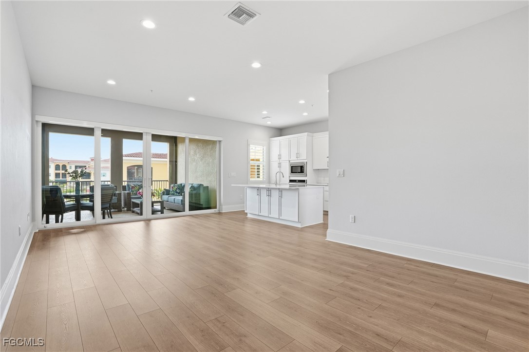 21490 Strada Nuova Circle 307