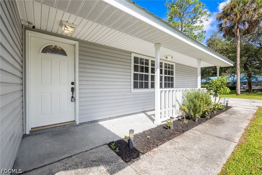 1212 Woods Drive