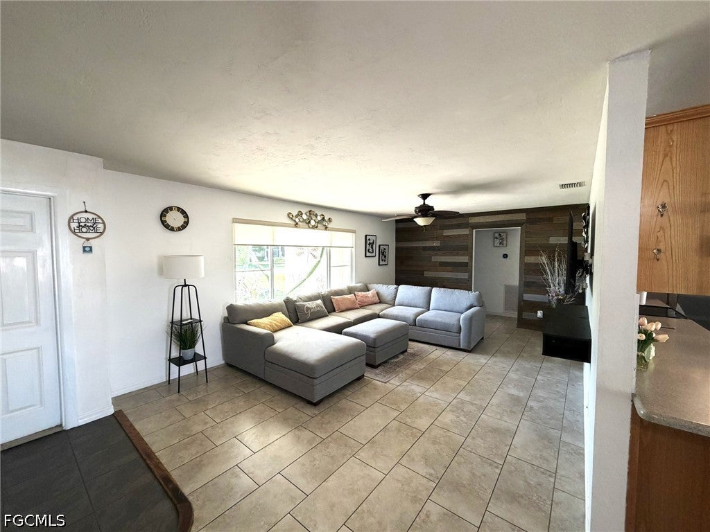 229 SE 29th Terrace