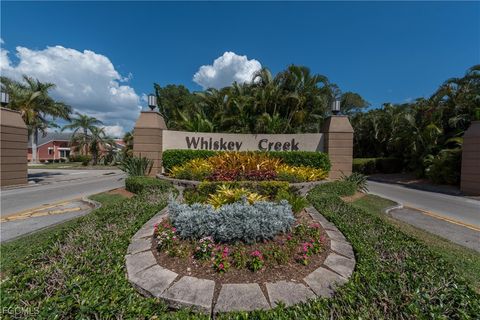 Photo of 5569 Pendlewood Lane, Fort Myers, FL 33919 (MLS # 2025009096) Photo of 5569 Pendlewood Lane, Fort Myers, FL 33919 (MLS # 2025009096)