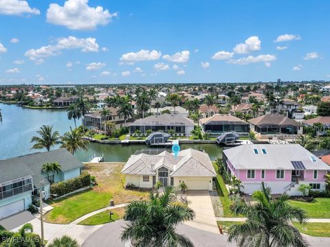 941 Moon Court Marco Island FL 34145