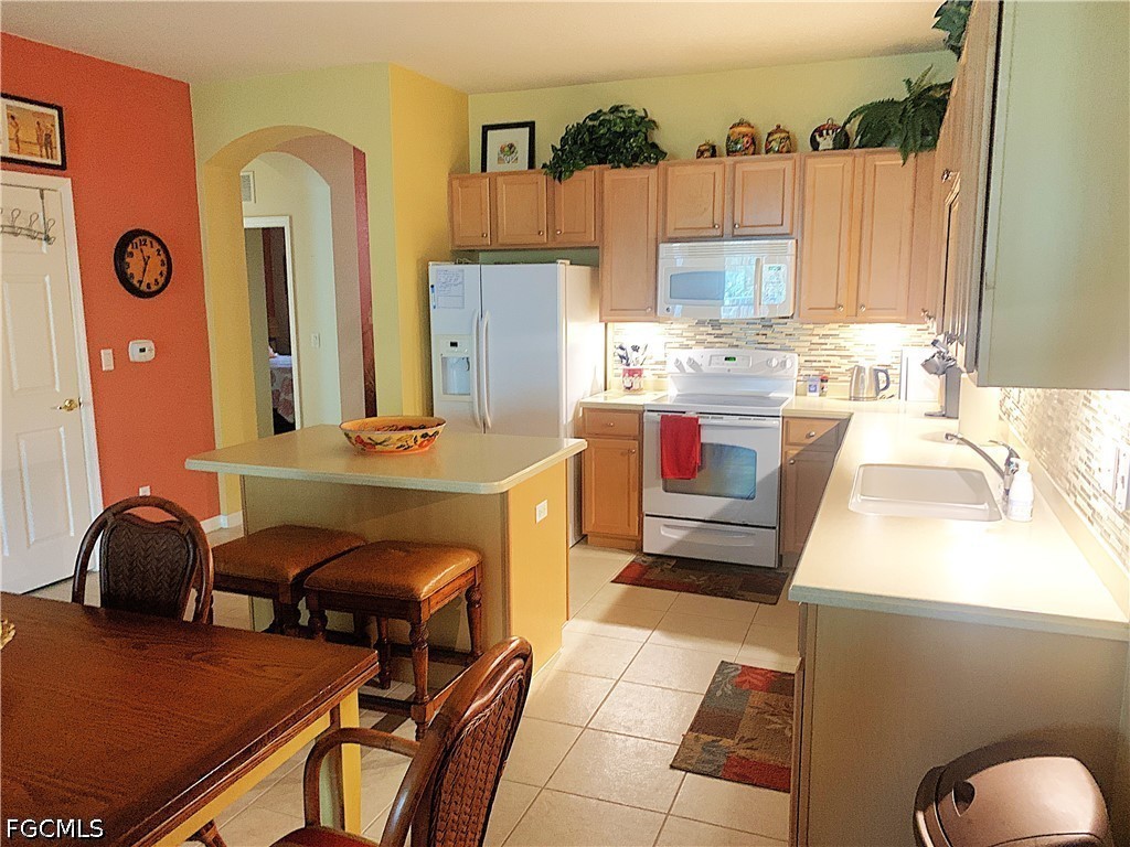 14961 Reflection Key Circle 412