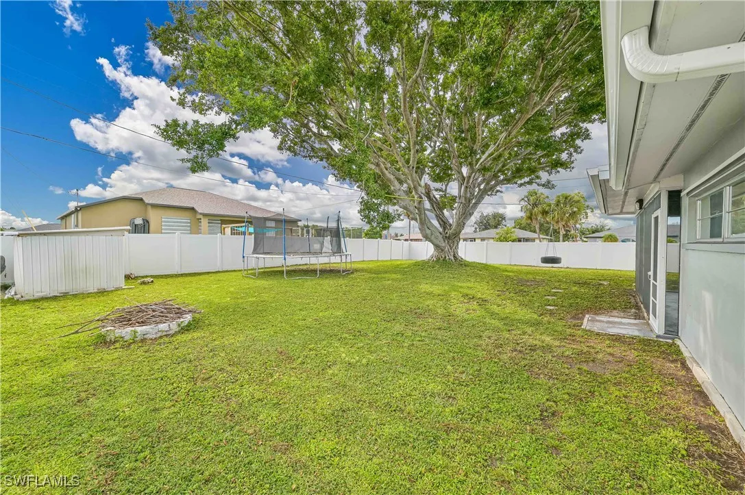 Cape Coral, Florida 33904, United States, 3 Bedrooms Bedrooms, ,2 BathroomsBathrooms,Residential,Active,40987