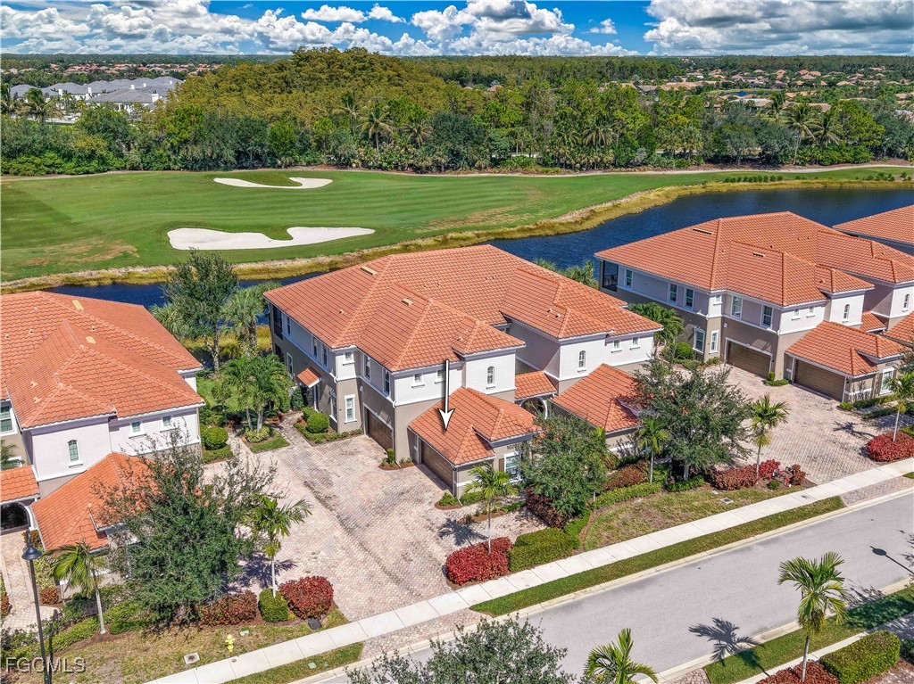 Golf/Lake View