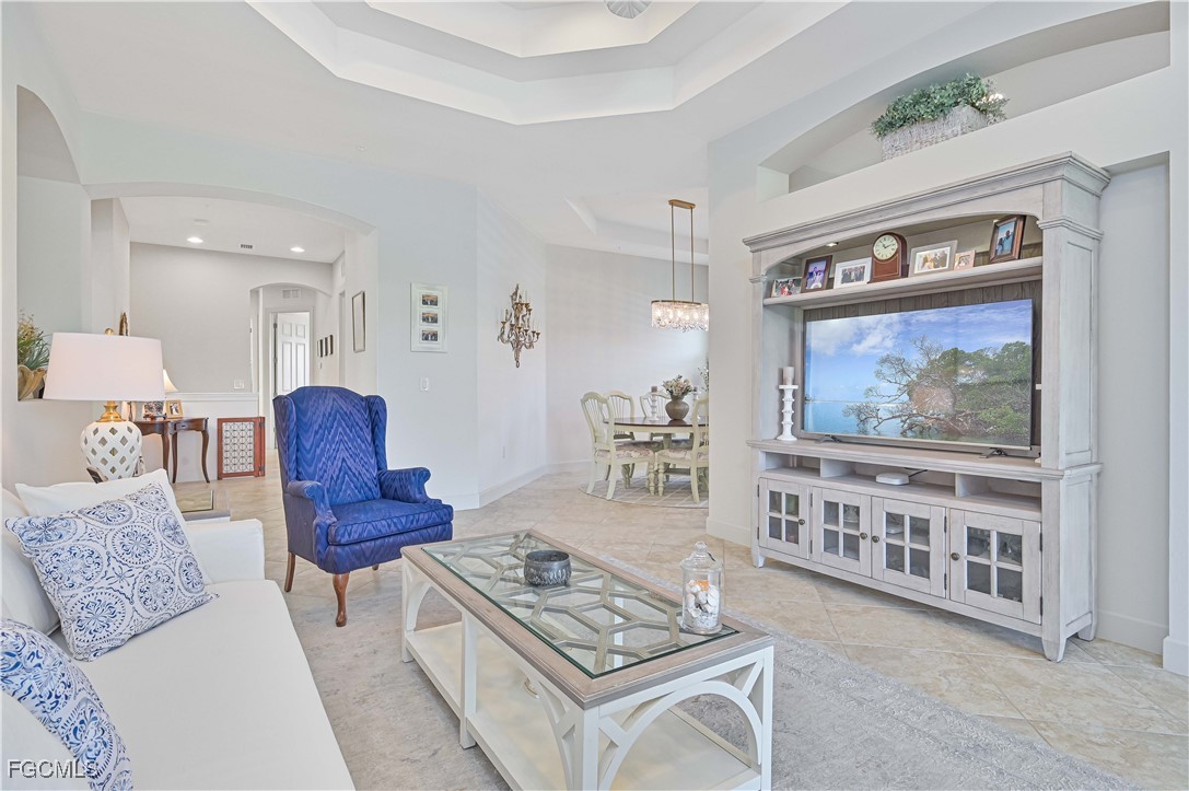 10251 Glastonbury Circle 201