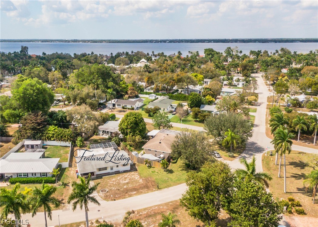 1758 Woodlawn Avenue