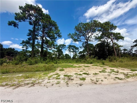 Tiny photo for 745 Horse Club Avenue, Clewiston, FL 33440 (MLS # 2026039234)