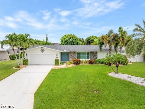 Tiny photo for 1220 SE 22nd Street, Cape Coral, FL 33990 (MLS # 2026030307)