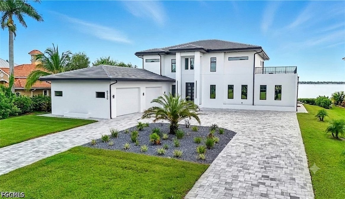 6390 River Club Court