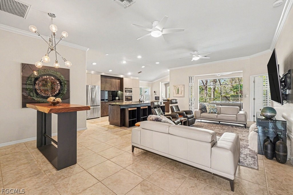 9046 Shadow Glen Way