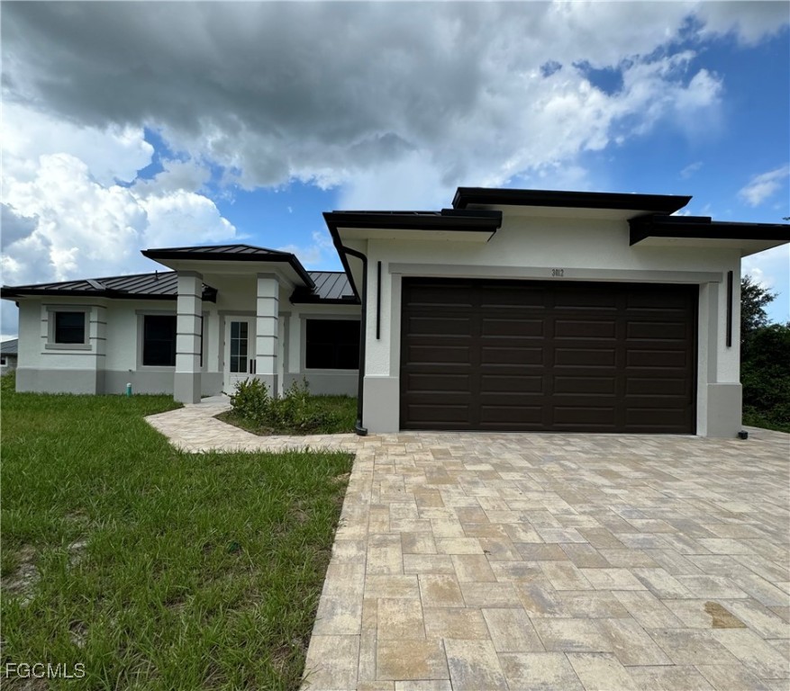 3012 Lady Lane