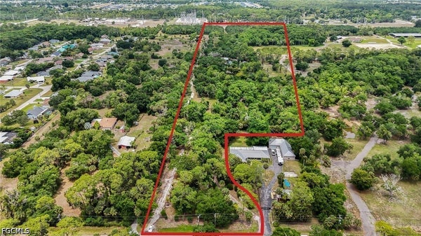 17611 OLD BAYSHORE RD, NORTH FORT MYERS, FL 33917 - Image 801e2adfd0b2a2fe90afed4e1f60423c/2867374266