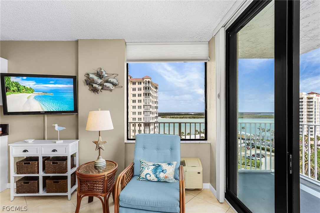 8701 Estero Boulevard 906