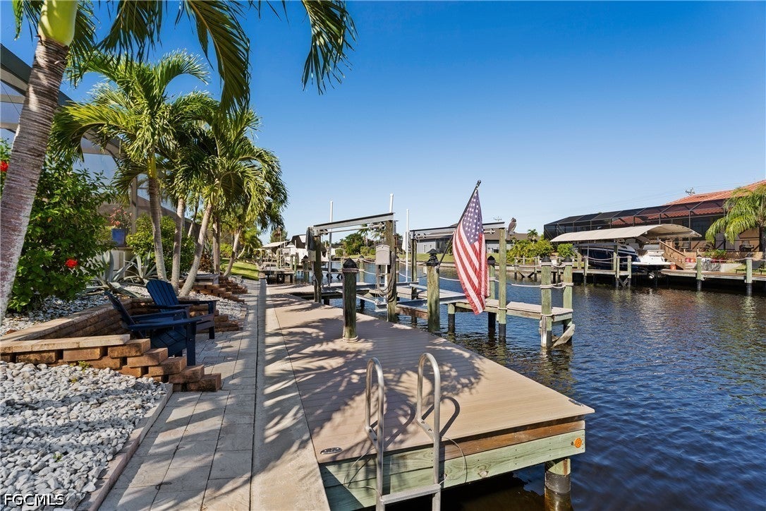 2303 SW 39th Street
