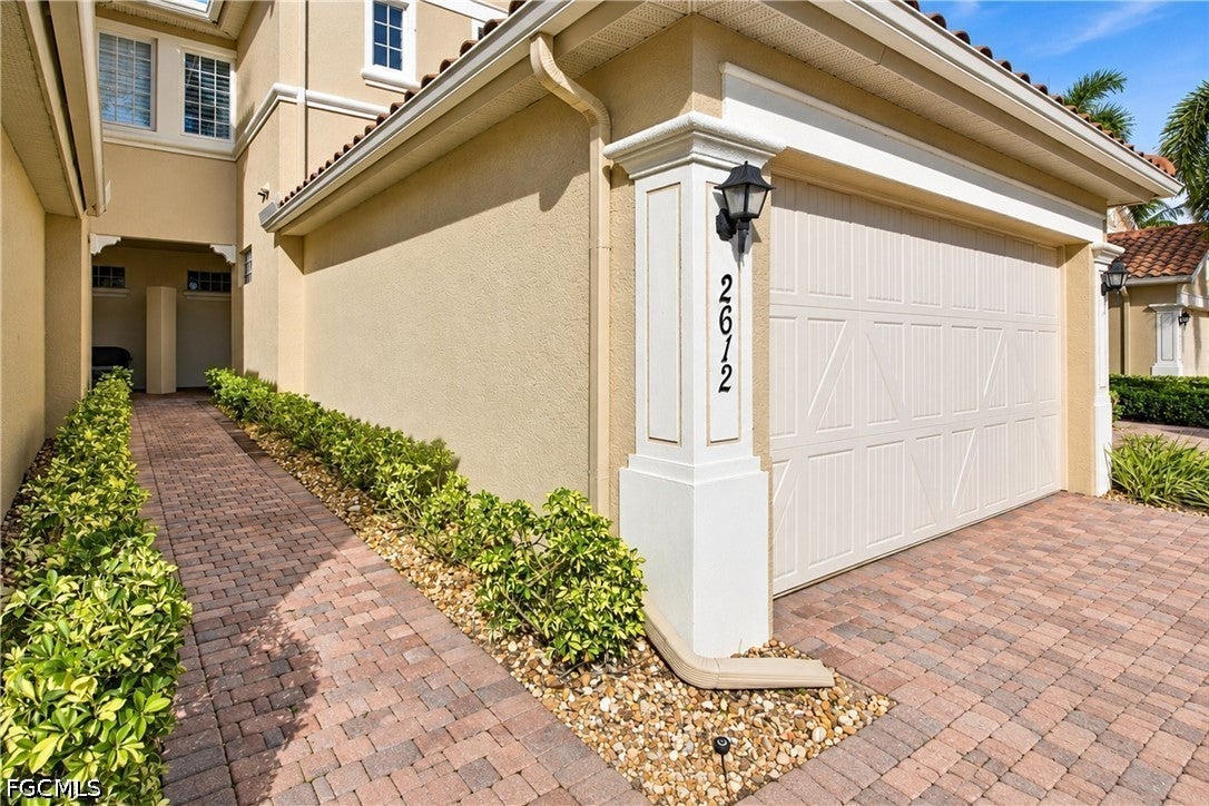 14940 Reflection Key Circle 2612