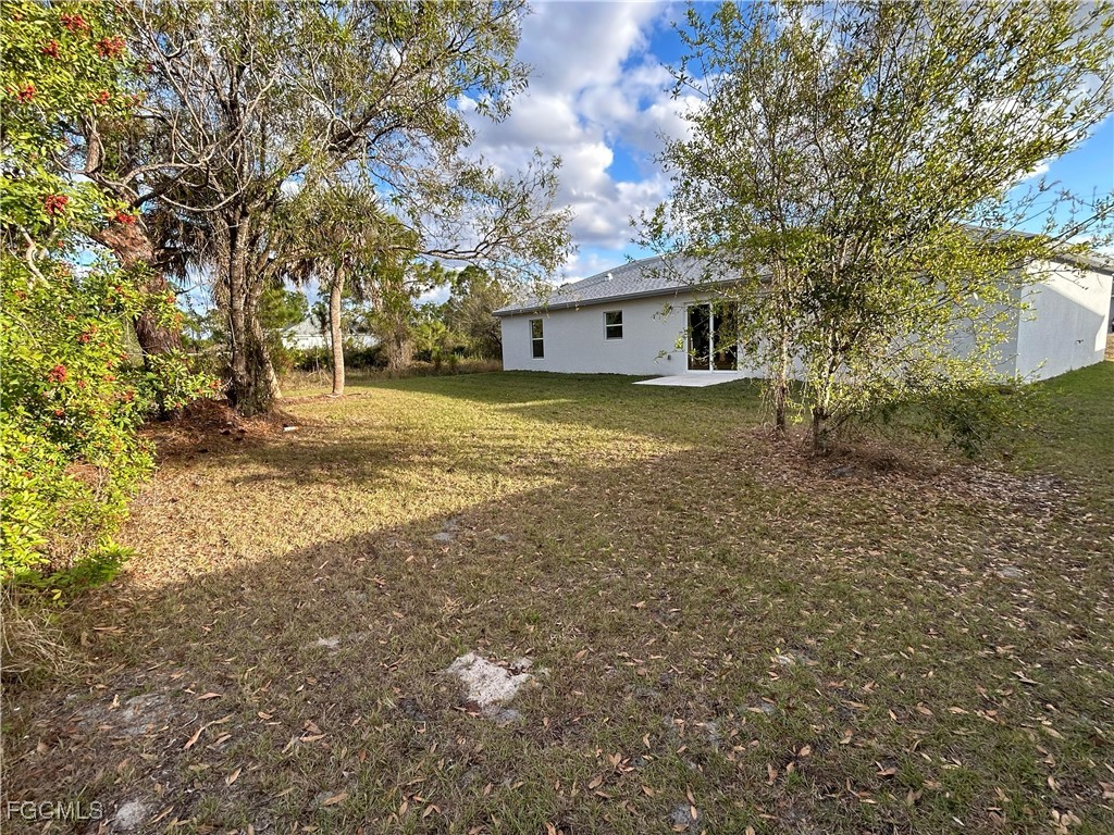 833 Chantilly Street E