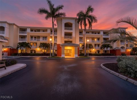 11001 Gulf Reflections Drive 105 Fort Myers FL 33908
