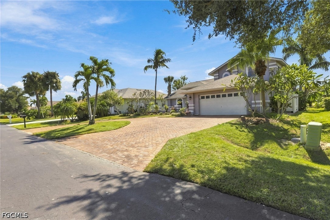 6550 Willow Lake Circle